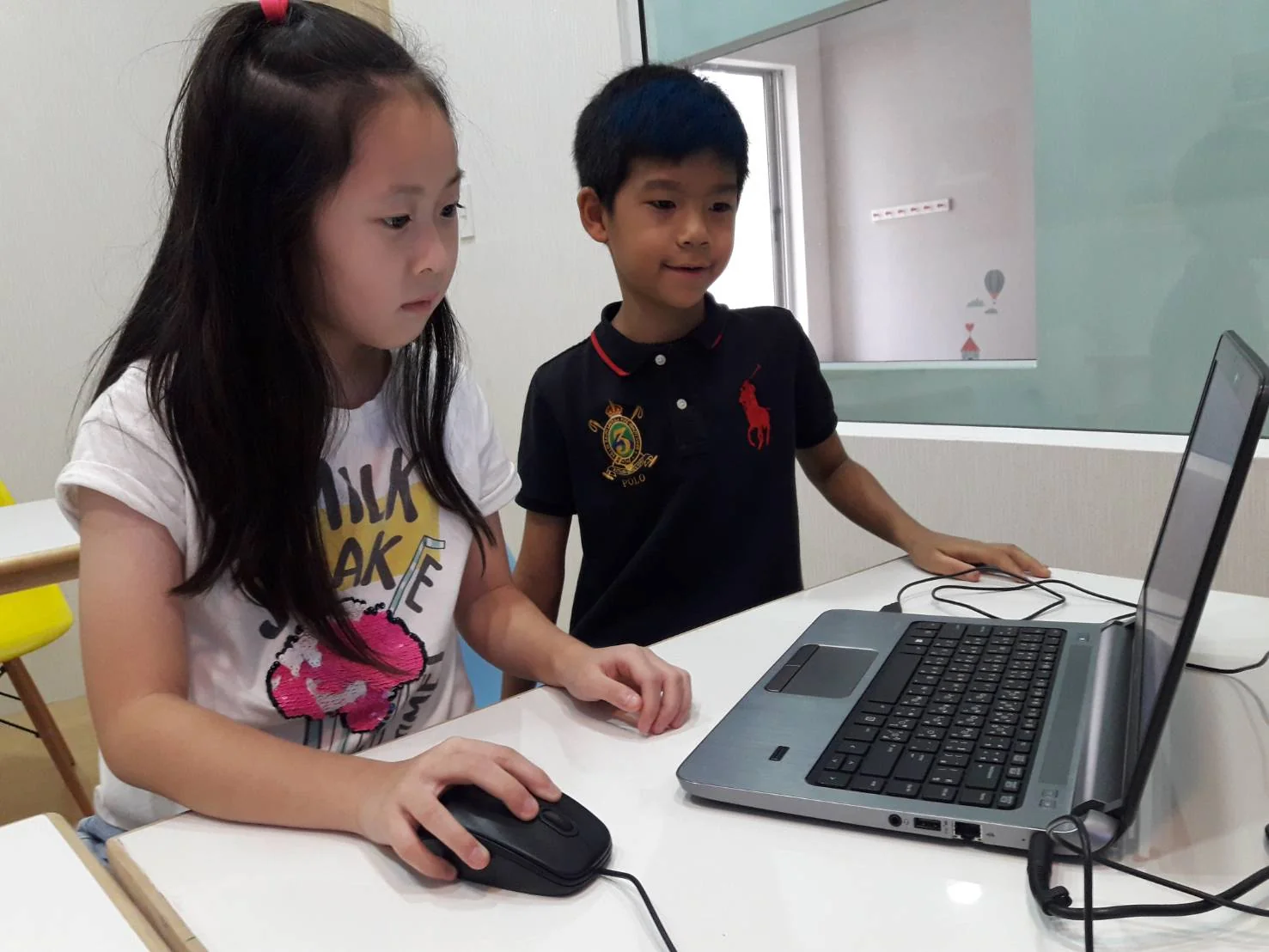 เด็กฝึกคิดเป็นขั้นตอนผ่านกิจกรรม Coding